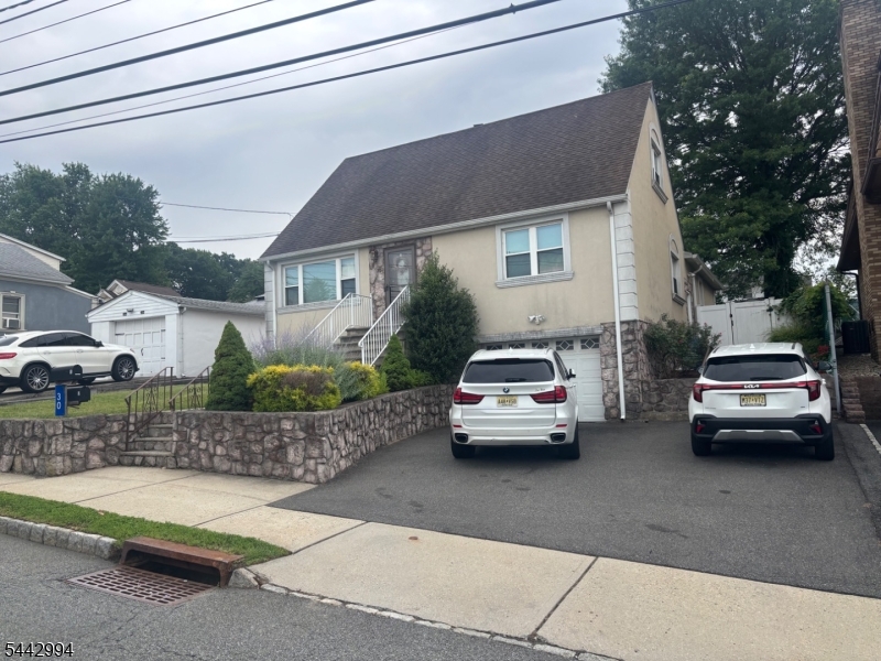 30 Meriline Ave