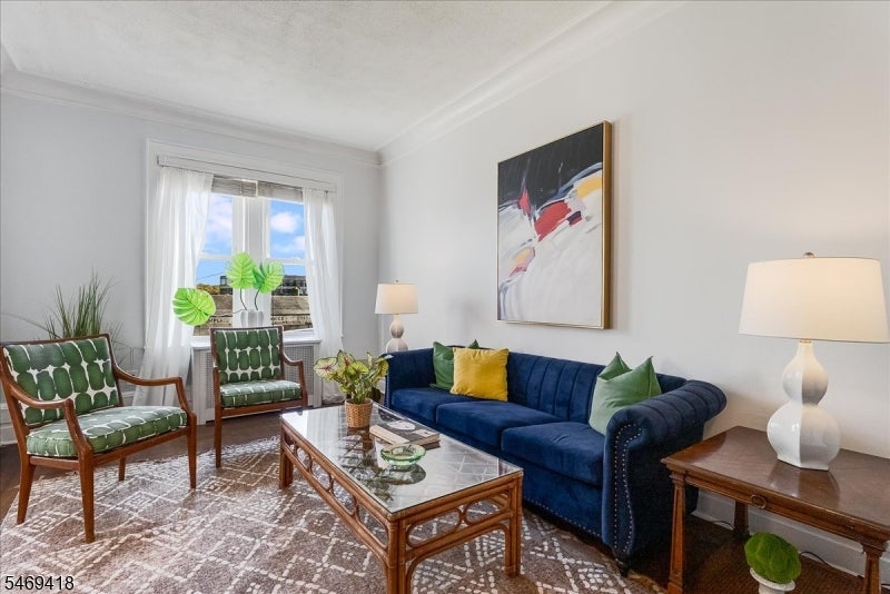 14 Forest St 102
