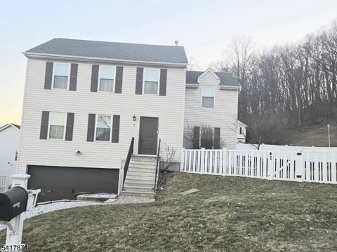 7 Jessica Ln Dover Town NJ 07801