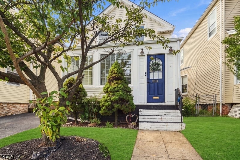 321 Boyden Ave