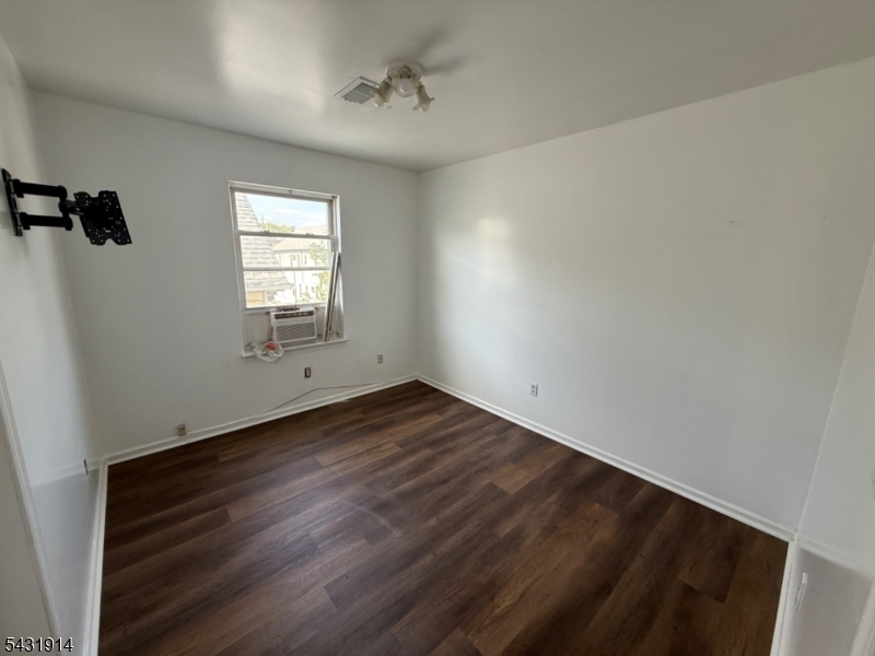443 3Rd Ave