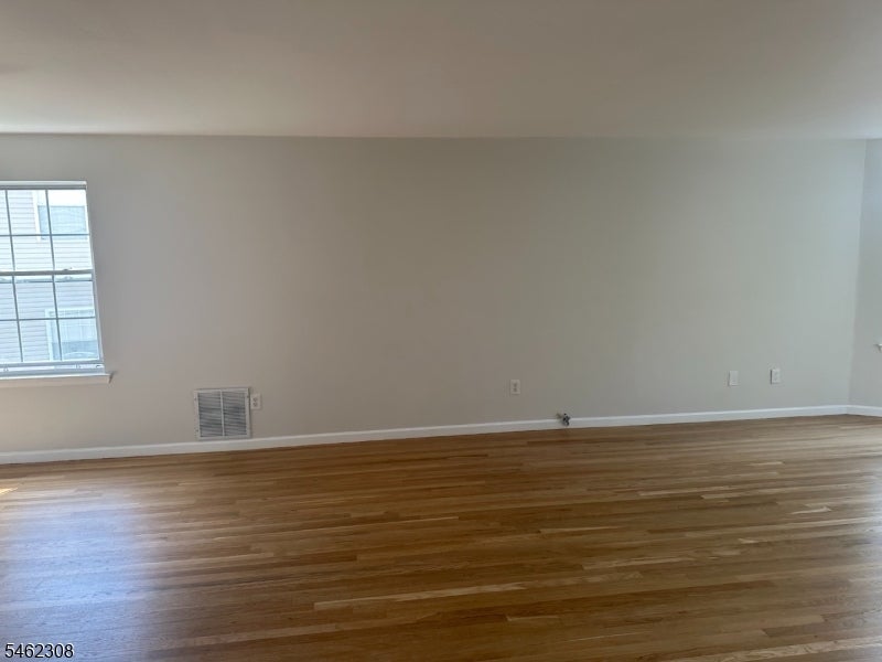 54 Melrose Ave 1