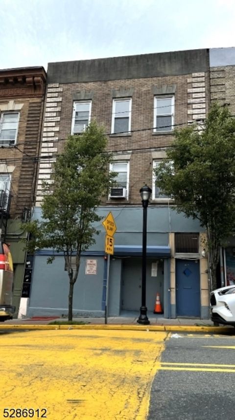 147 48Th St Union City NJ 07087