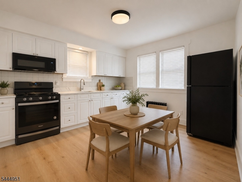 172 W 4th Street 1