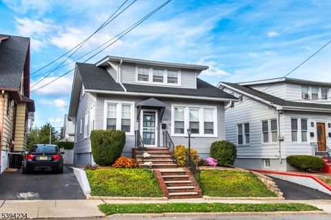 Photo of 170 W 4th St, Clifton, NJ 07011 (MLS # 3995253)