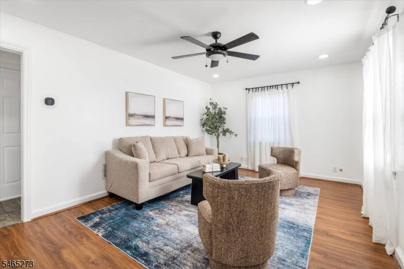 54 Hancox Ave