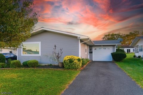 Photo of 29 Keats Rd, Brick, NJ 08724 (MLS # 3995250)