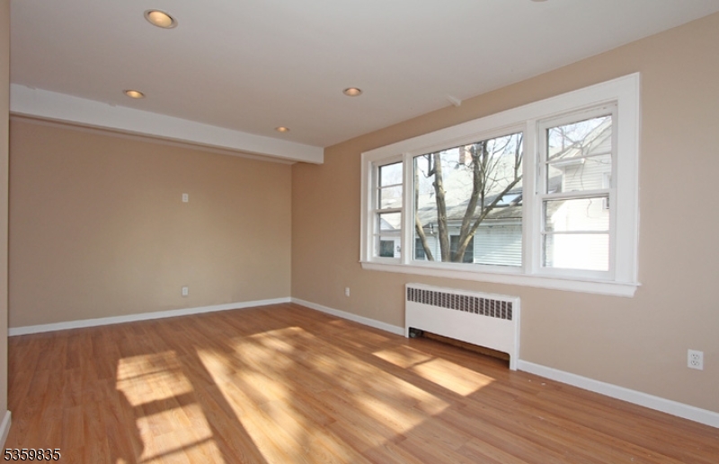 439 Millburn Ave