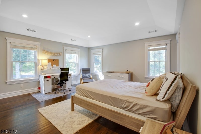 51 Mountain Ave