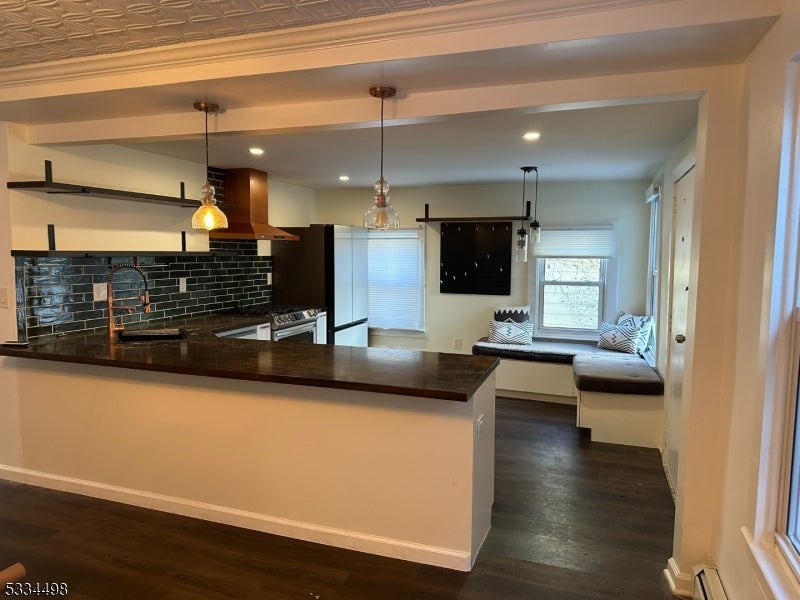 39 Midland Ave 1