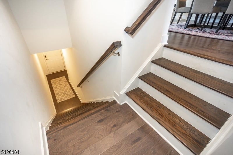 30 Colgate Dr