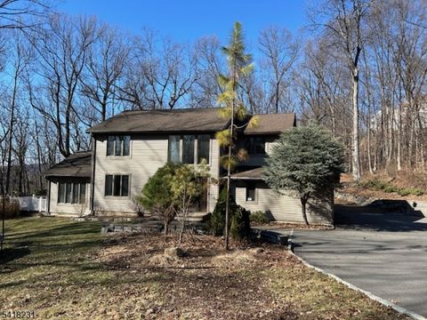 102 Drakestown Rd Mount Olive Twp. NJ 07840