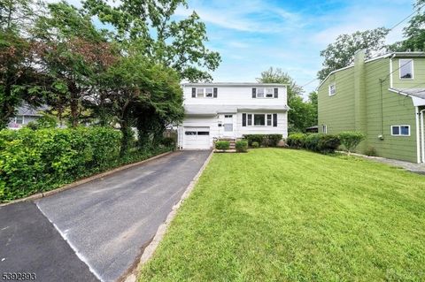 Photo of 118 Jadach Dr, Dunellen, NJ 08812 (MLS # 3994174)