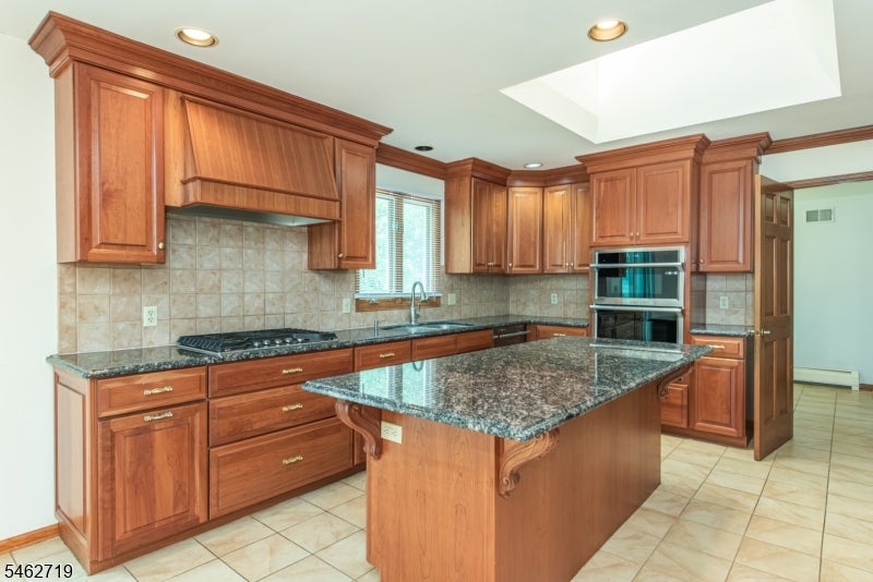 34 Silver Spring Ct