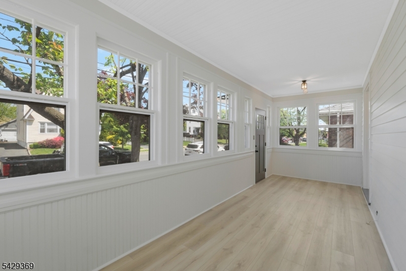 146 W Grant Ave