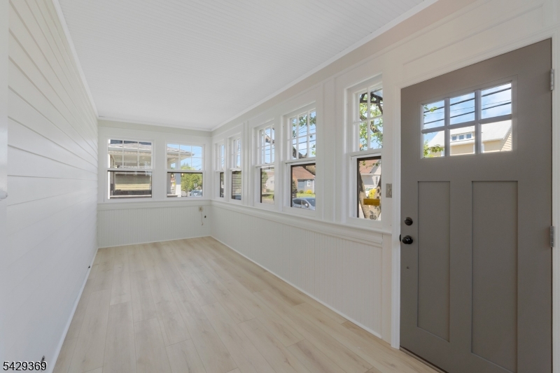 146 W Grant Ave