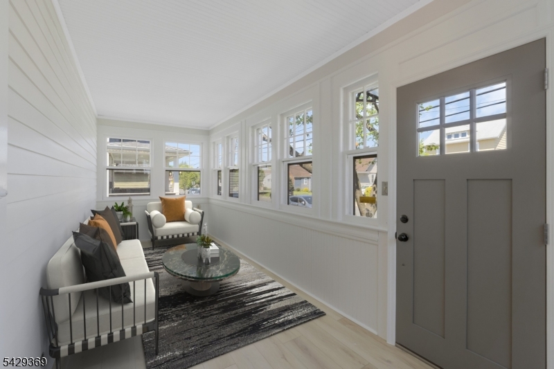 146 W Grant Ave
