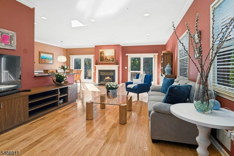 25 Hidden Pond Ct