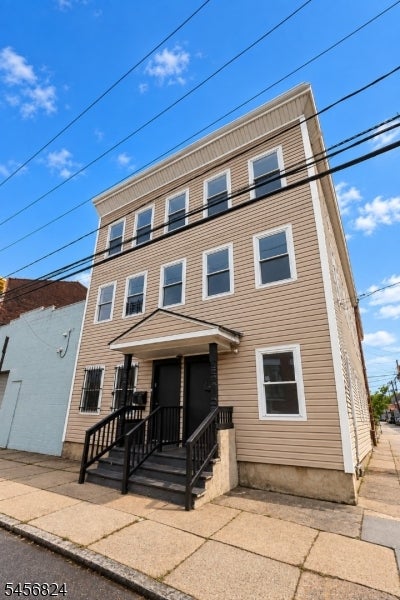 Photo for 83 Jay St