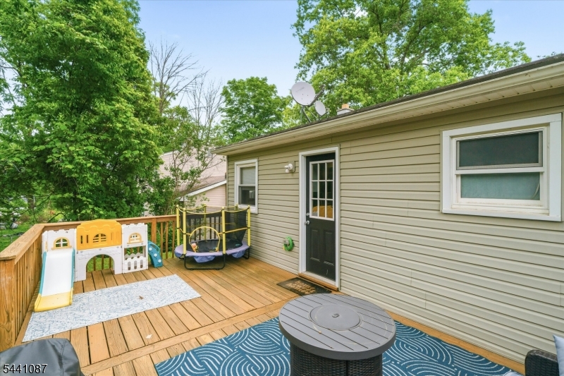 60 Alpine Rd