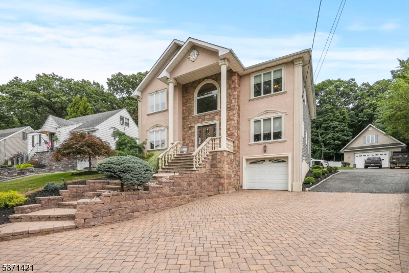 142 Highview Dr