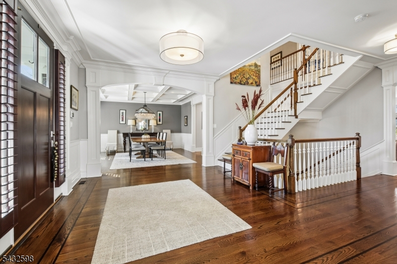 107 Longview Ave