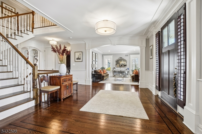 107 Longview Ave