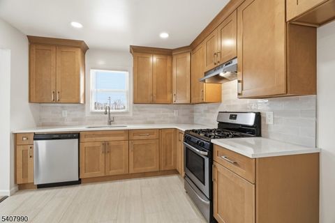 114 Grove St Roselle Park Boro NJ 07204