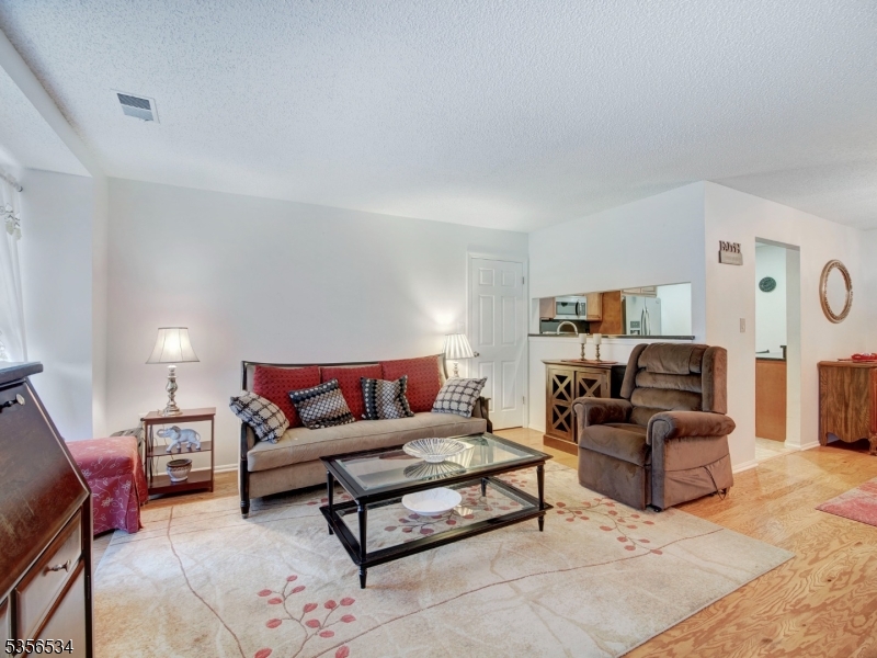 140 Cherry St