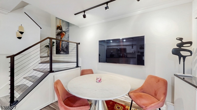 12 Cortland Lane