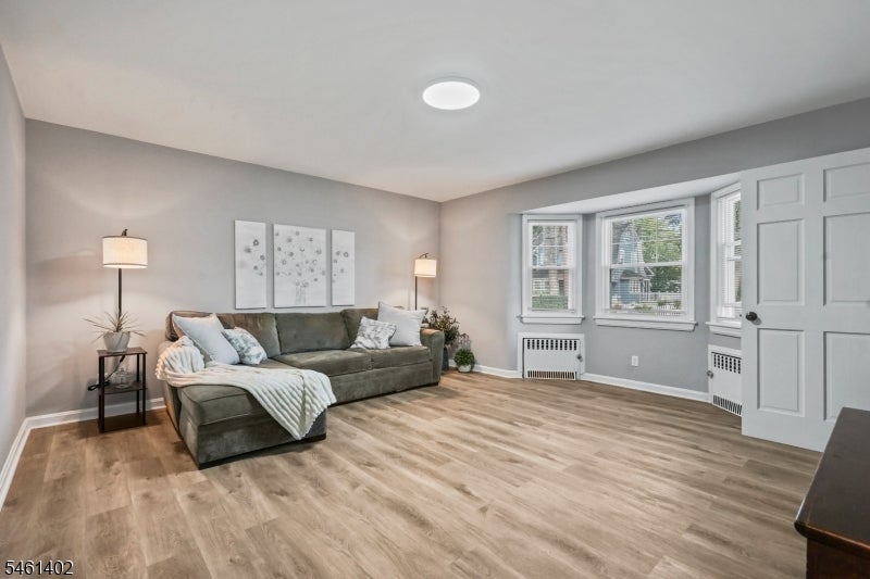 15 Oak Ridge Ave