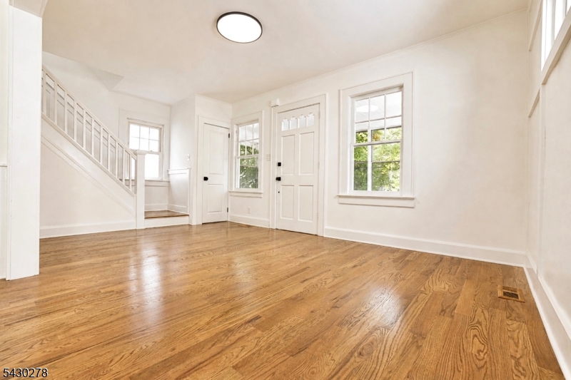 65 E Almira St