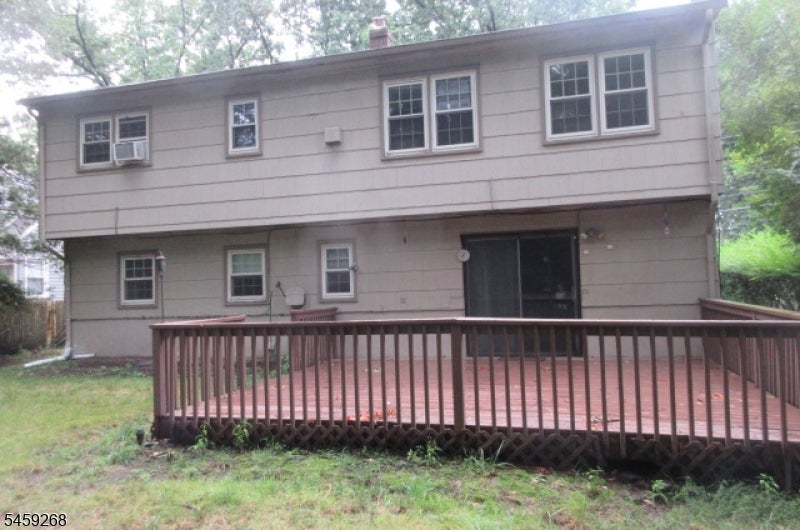 13 Roanoke Ave