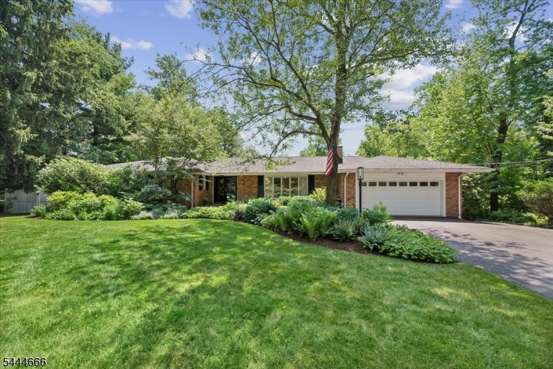 74 Radtke Rd