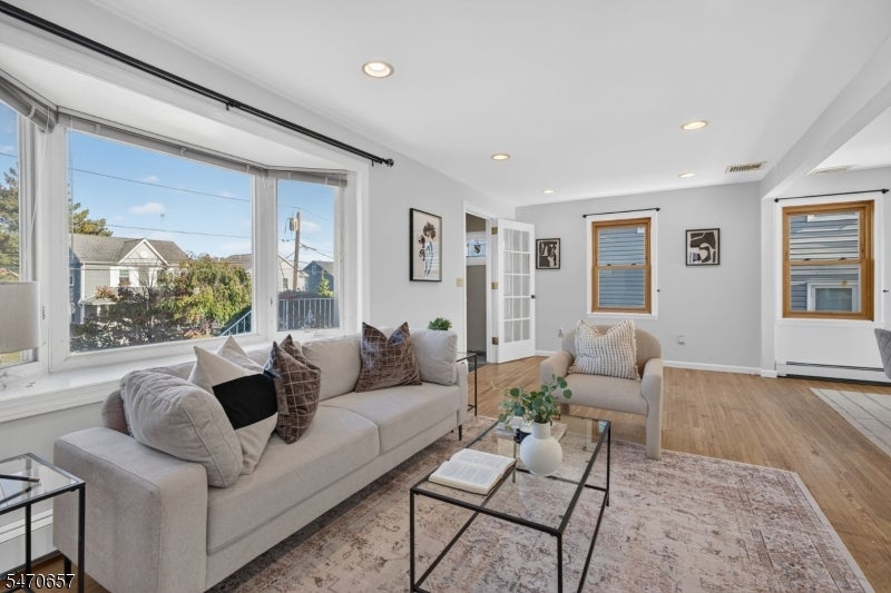 328 Windsor Rd