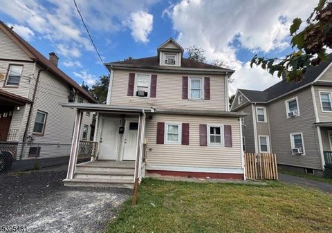 Photo of 681 W 3Rd St, Plainfield, NJ 07060 (MLS # 3996205)