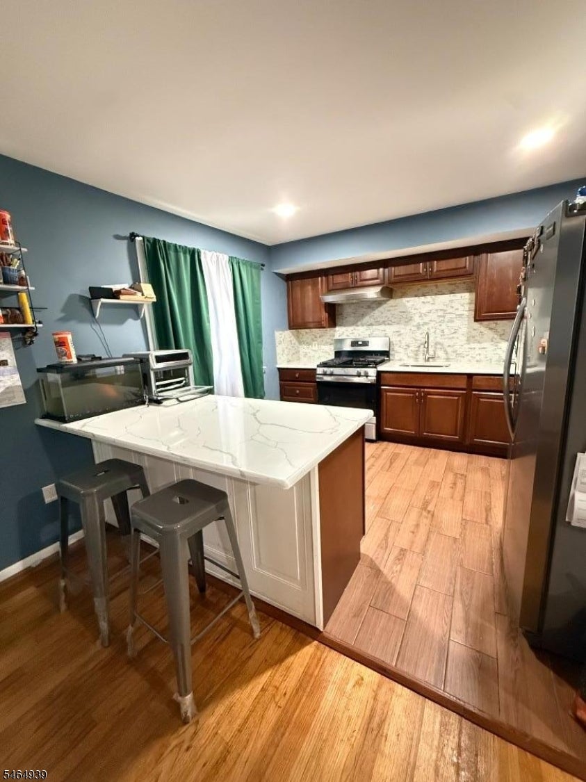 53 Curtis Ave