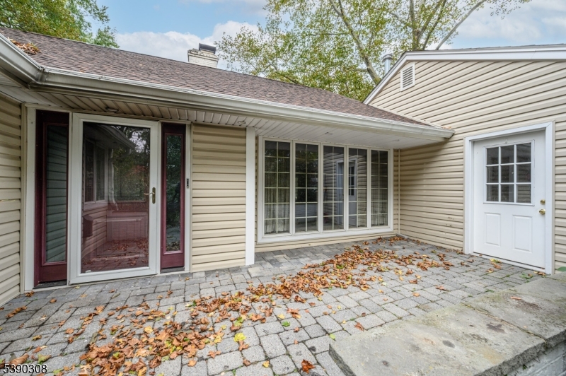 865 Norgate Dr