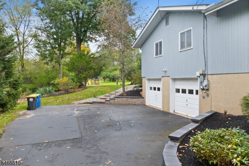 41 Jamestown Rd