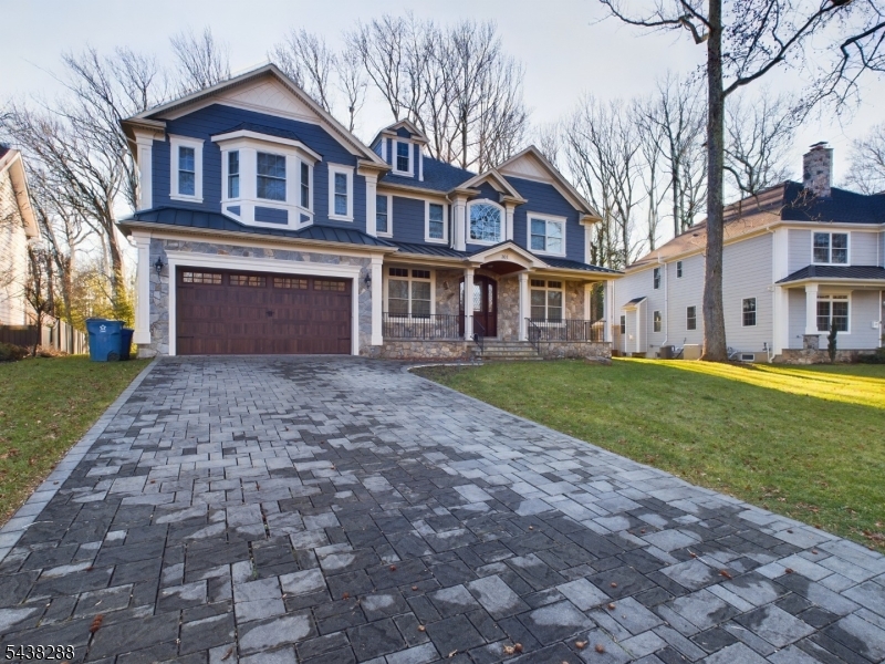 301 Garrett Rd