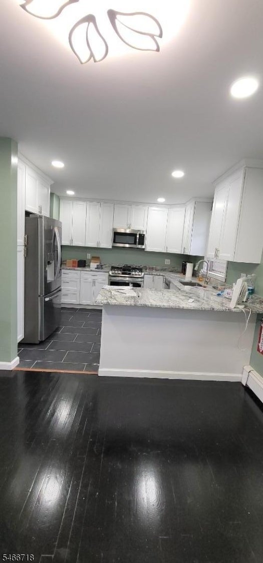 4 Arlington Pl