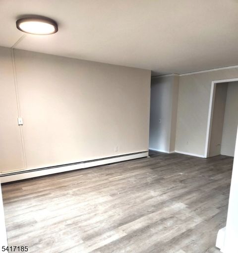 365 River Road E Nutley Twp. NJ 07110