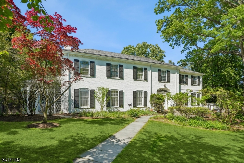 343 Forest Rd