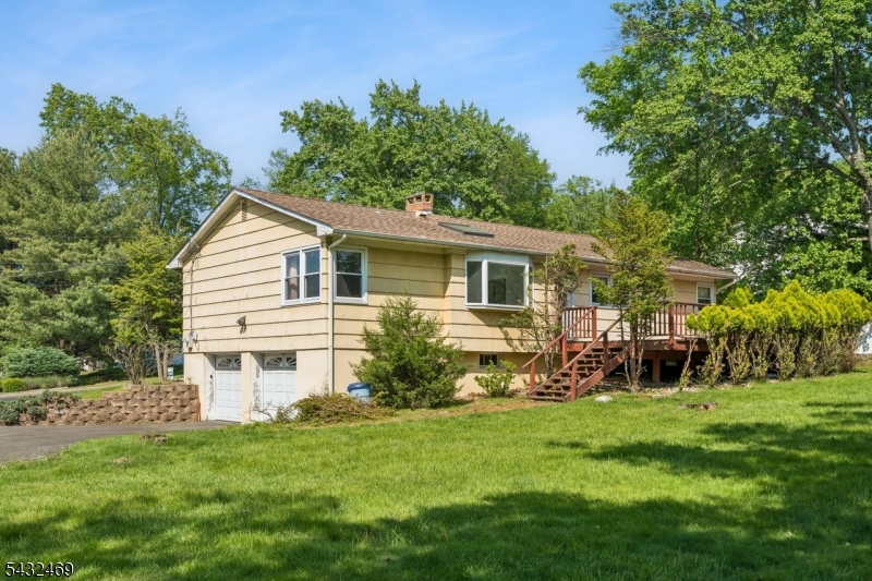 12 Clover Ct