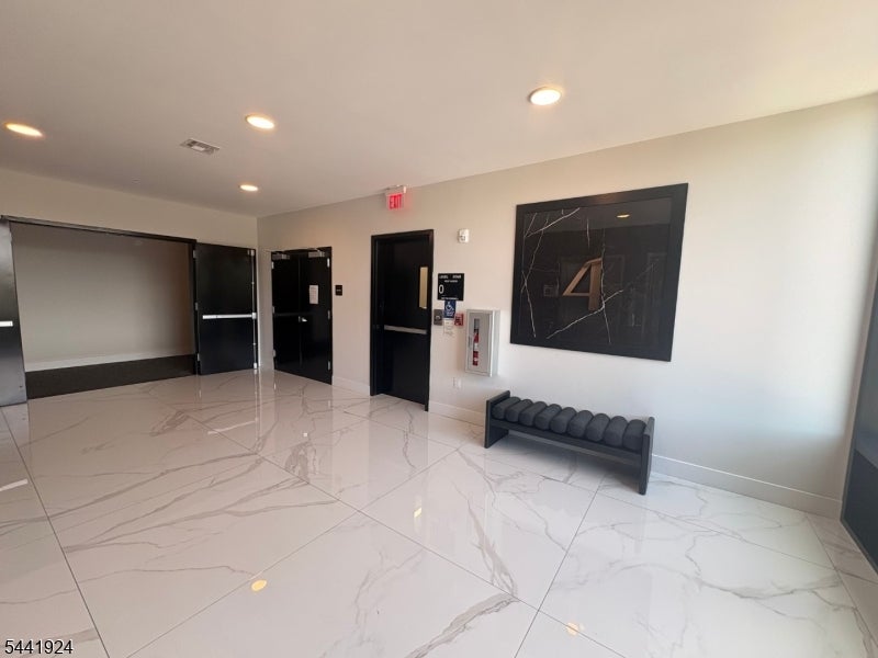 100 Washington Ave 525