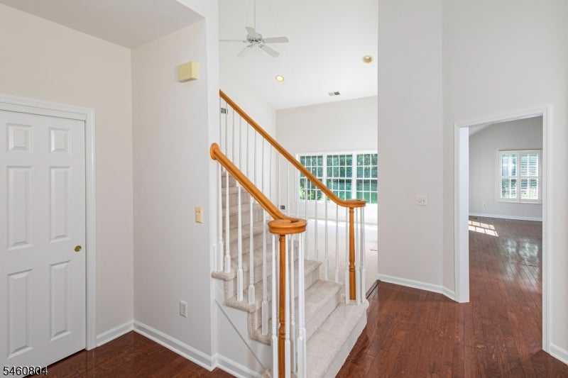 6 Ironwood Rd