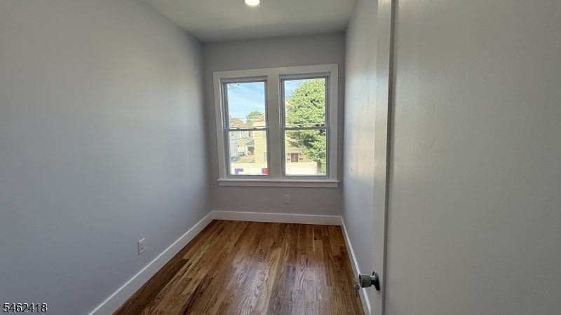 41 Knapp Ave 2