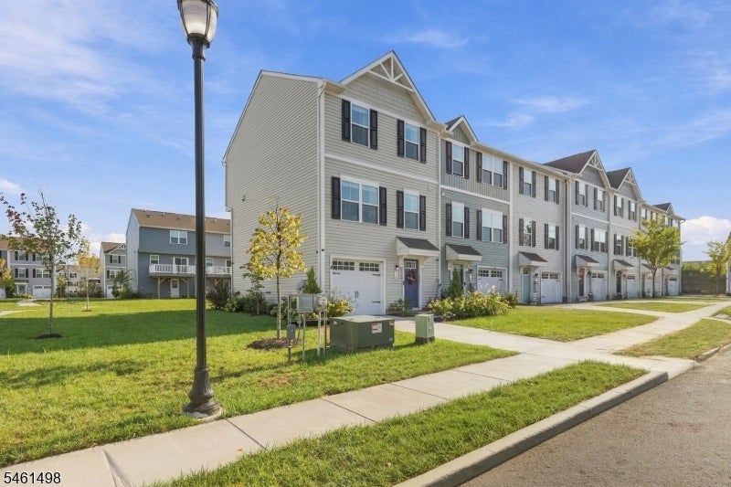 14 F Floyd Ave
