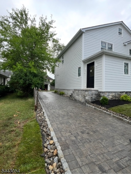 36 Albert Ave