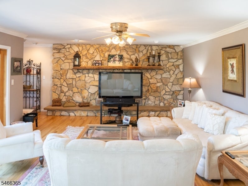 581 Montgomery Rd